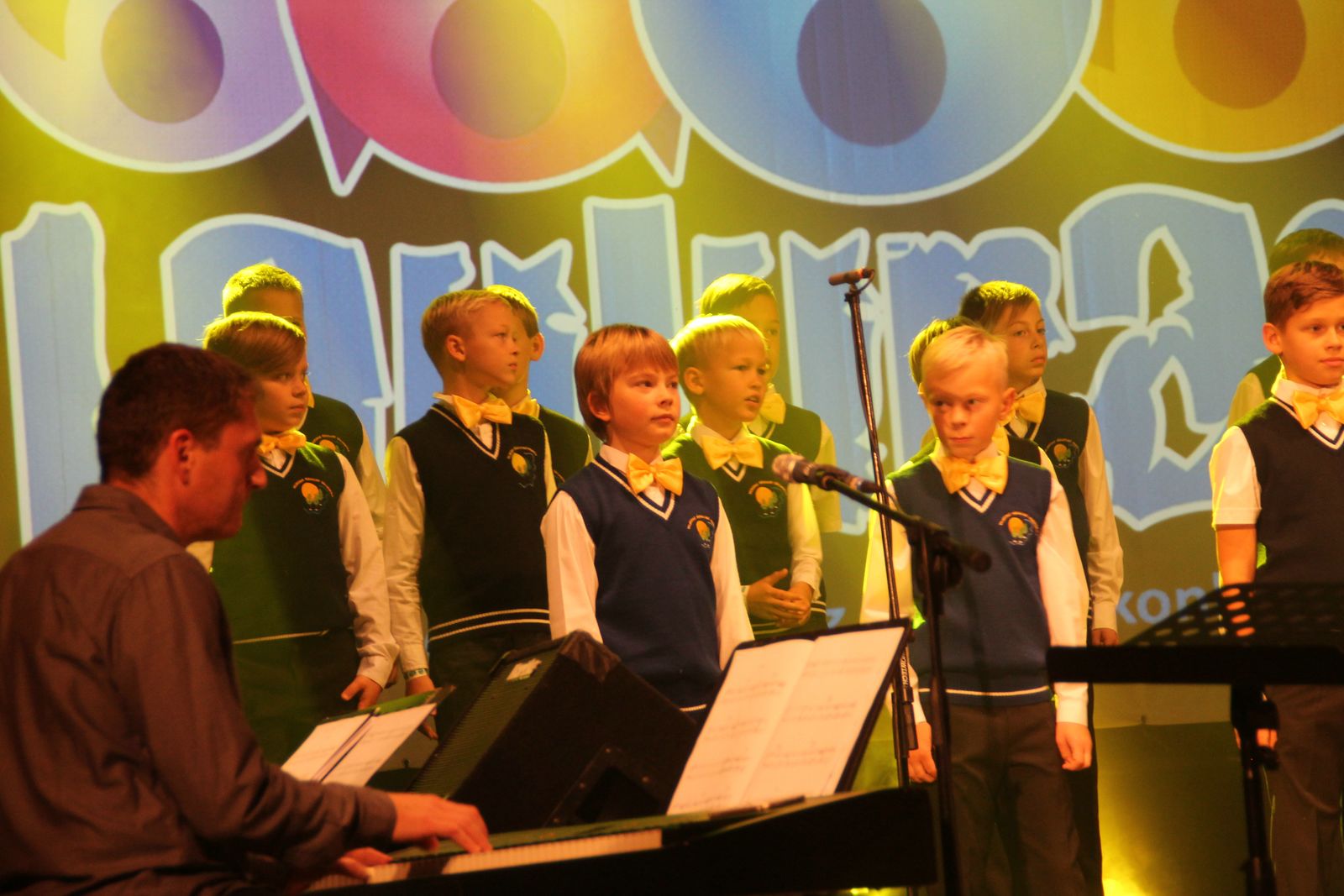 Lauluragin 2015 konkurss